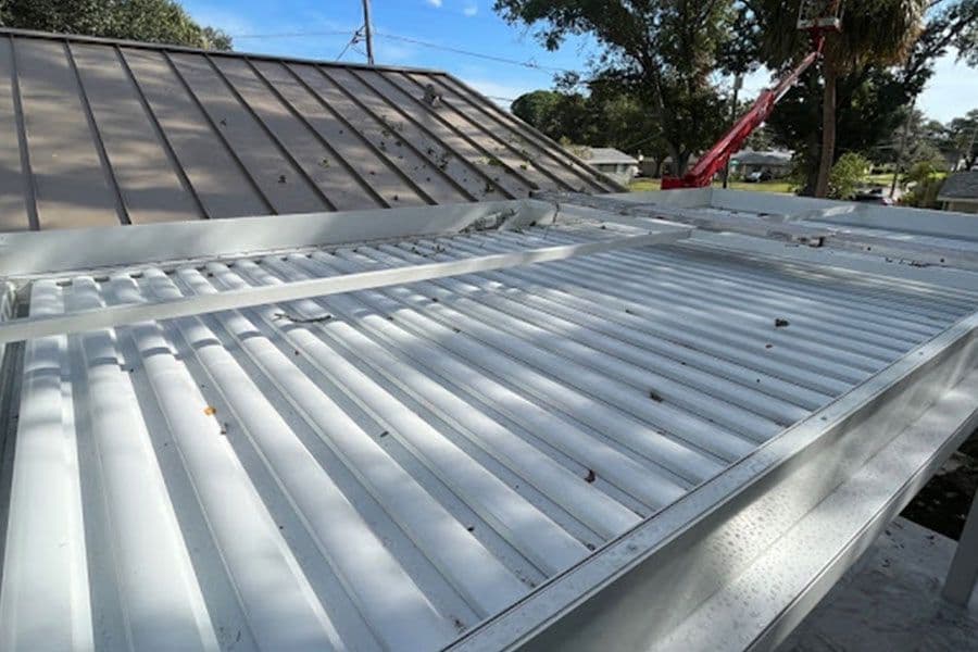 louvered-pergola-screening